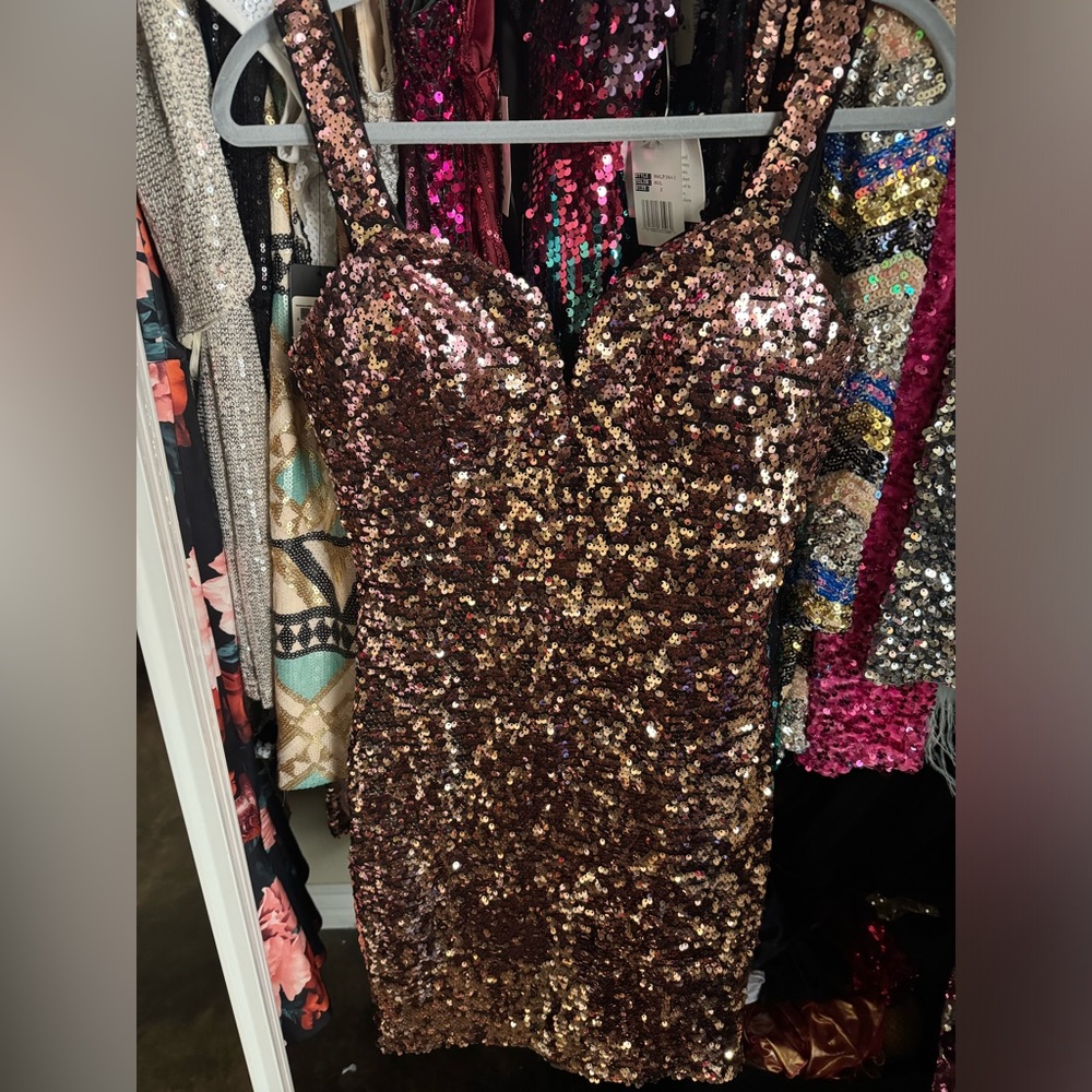 Guess rose gold sequin dress size 4